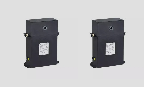 CAPACITORS