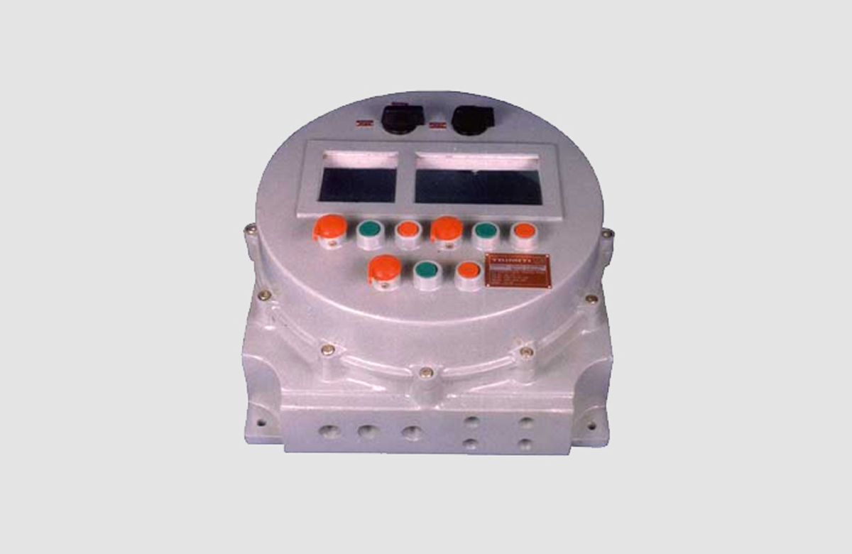 Flameproof junction boxes