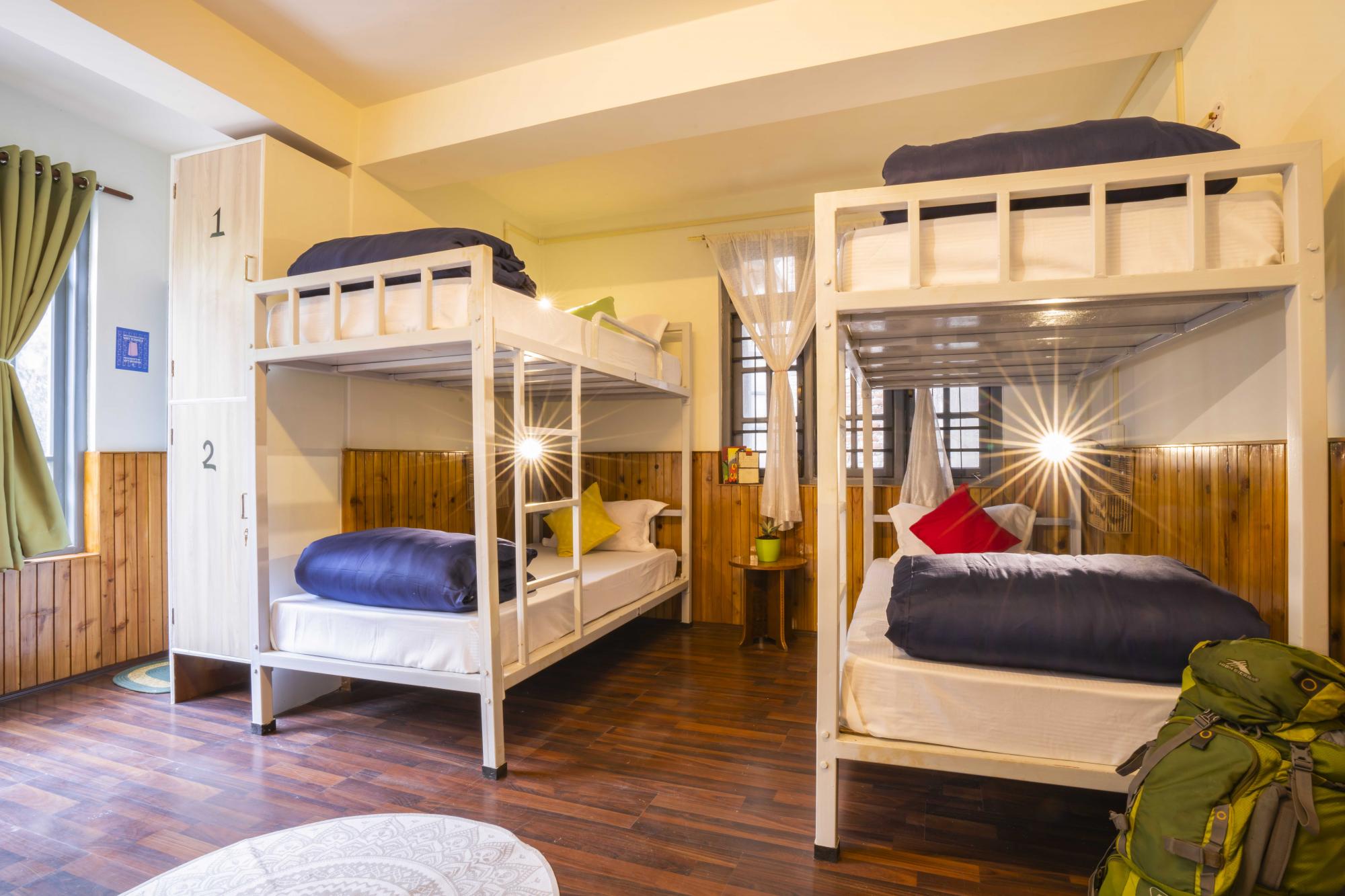 6 Bed Mixed Dorm