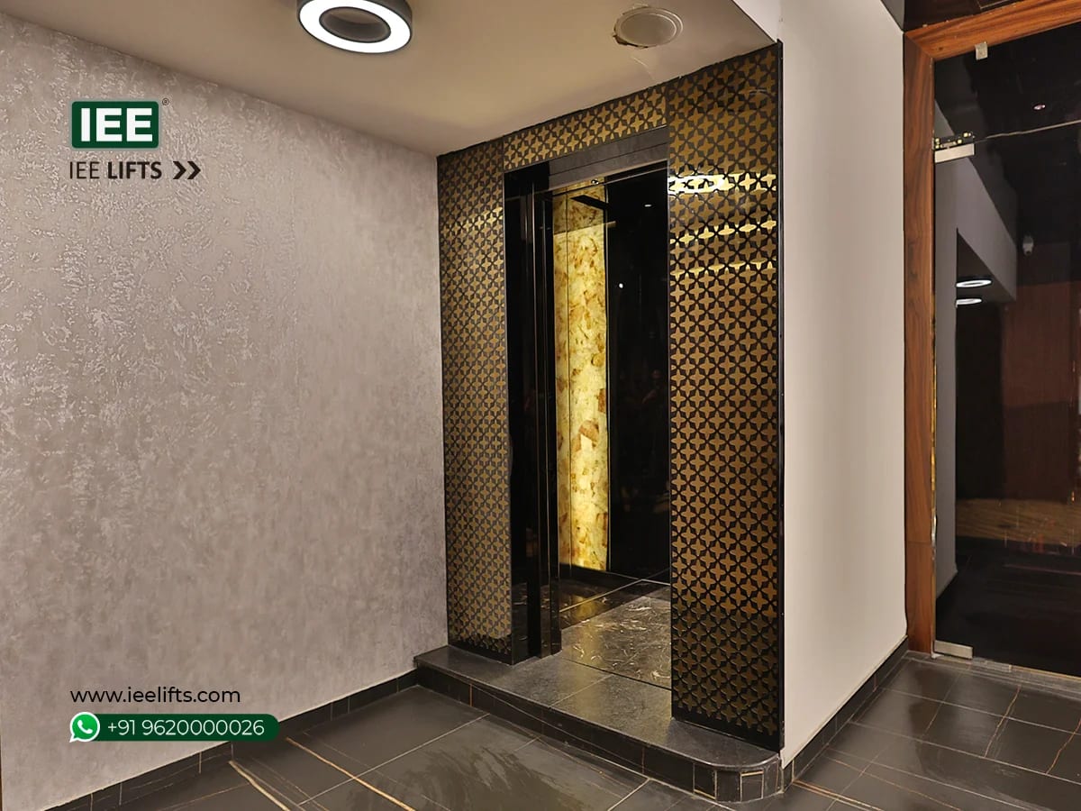 Hospital Lift