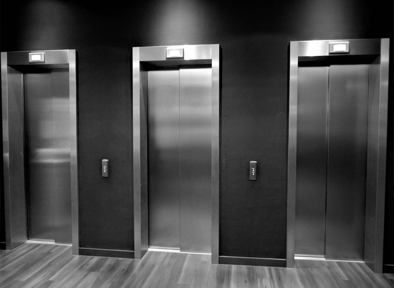 PASSENGER LIFT