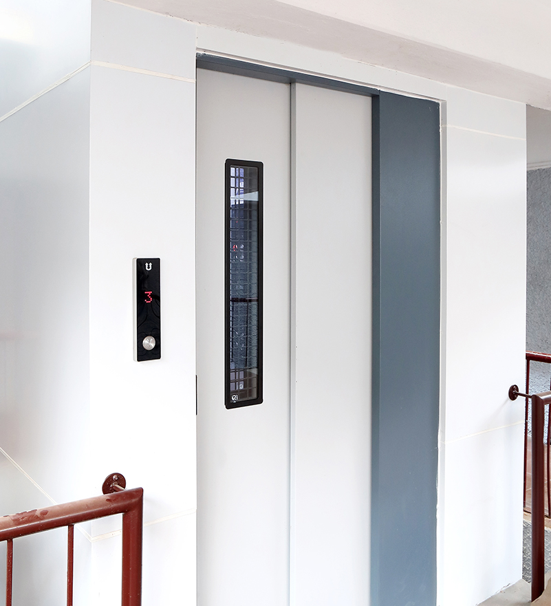Manual Doors