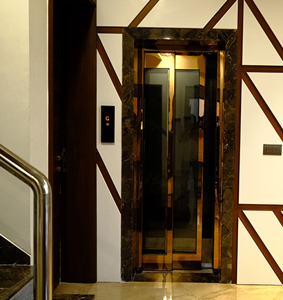 HOME ELEVATOR