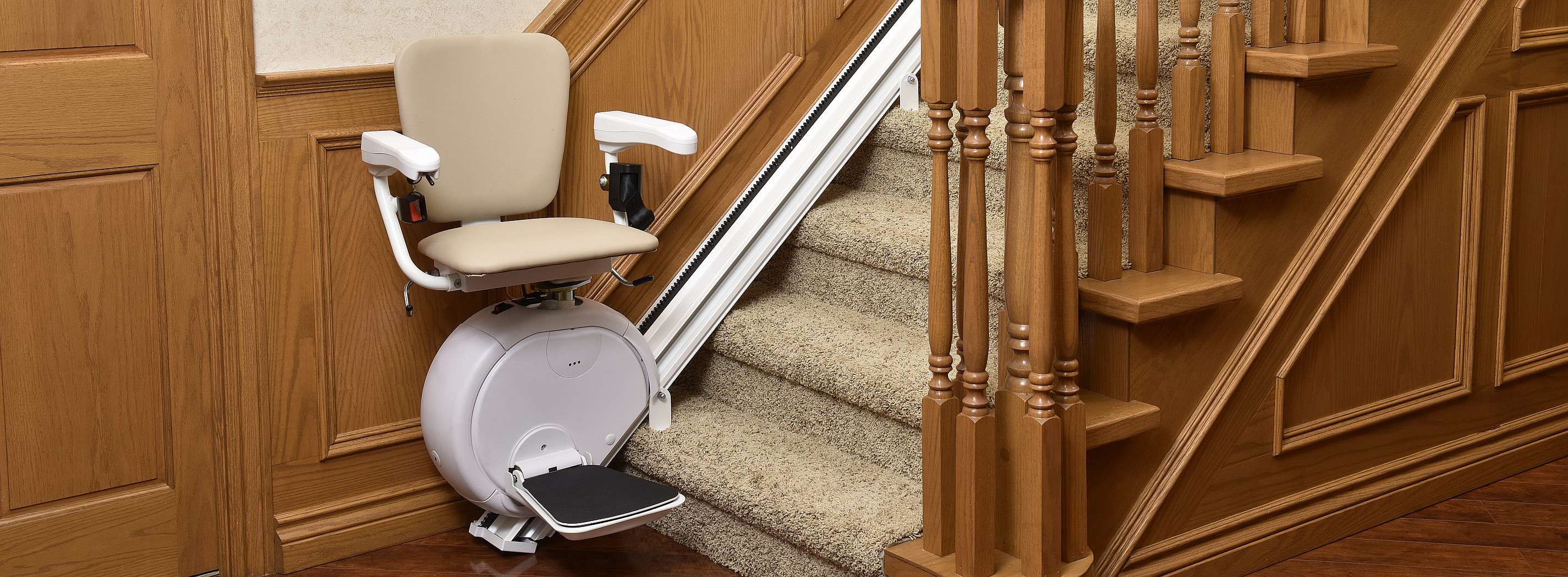 Essential - the lift for the narrowest stairs