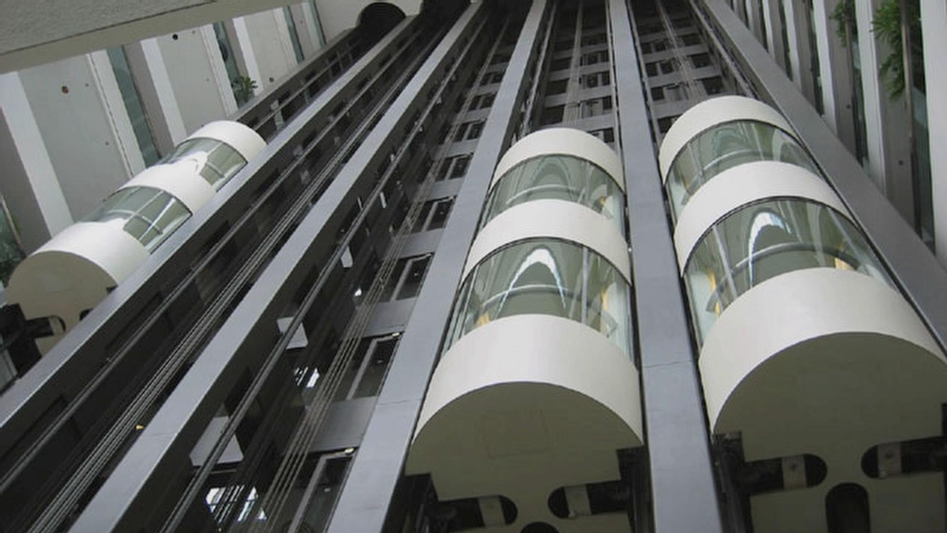 capsule Elevator