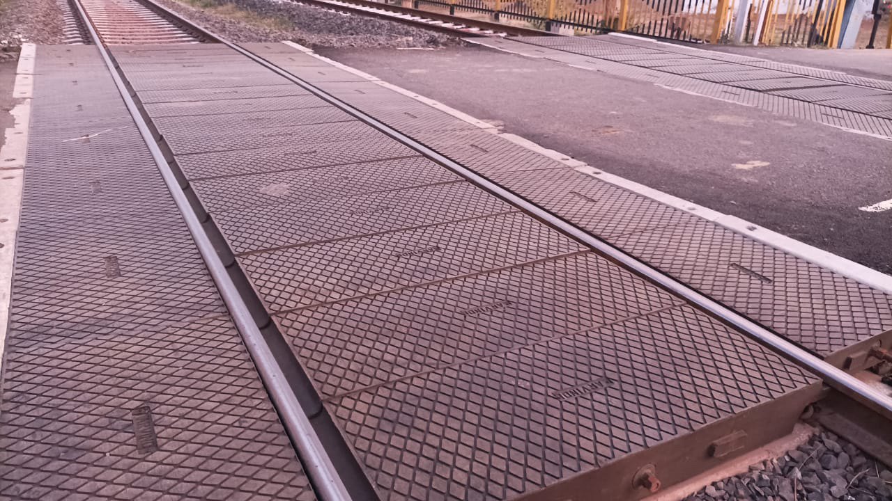 Rubberised Level Cross Pads