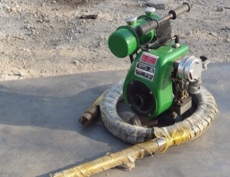 Concrete vibrator (Petrol)