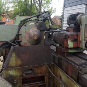GRINDING MACHINE