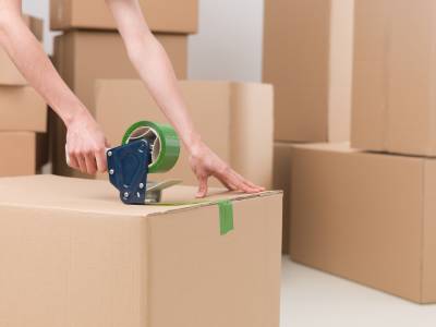 PACKAGING AND UNPACKING