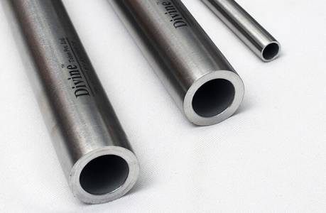 Stainless Steel Seamless Tubes, Pipes & U-tubes