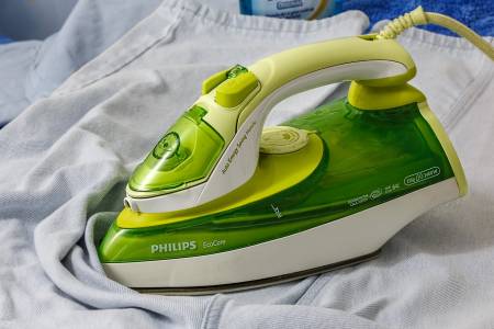 Steam Iron