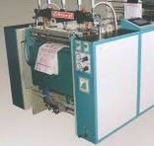 HYDRAULIC  PRESS FOR BAGS PACKAGING