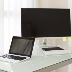 Laptop & Computer
