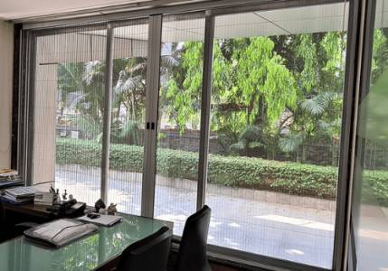 PLEATED MOSQUITO NET