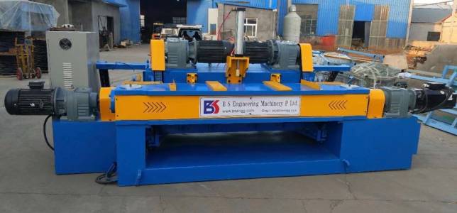 Spindle-Less Peeling Machine