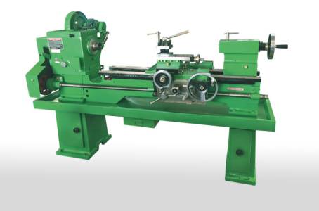 Medium Duty Lathe Machine