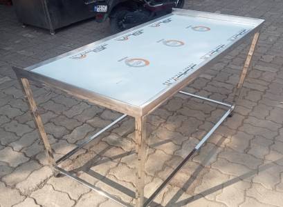 Cutting Table