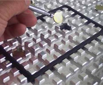 Vacuum table