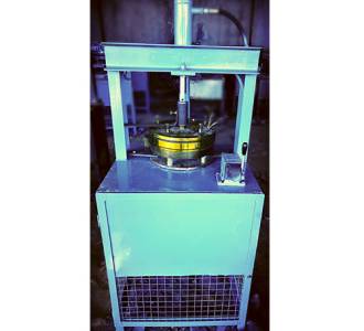Deluxe Model Single Die Machine