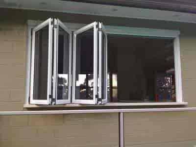 Aluminium Accordion Window White