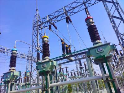 CURRENT TRANSFORMERS