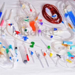INFUSION SET WITH FILTER