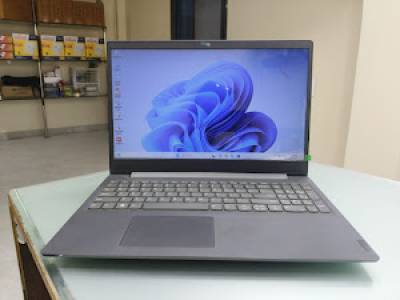 Laptop