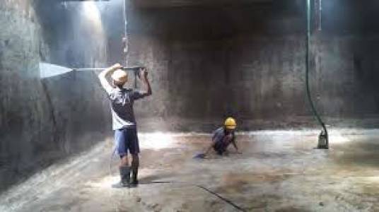 Commercial Water Tank Cleaning