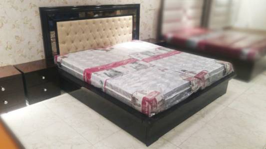 Dacia Black Bed