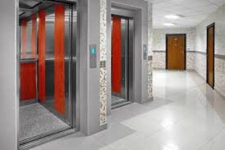 Commercial elevator