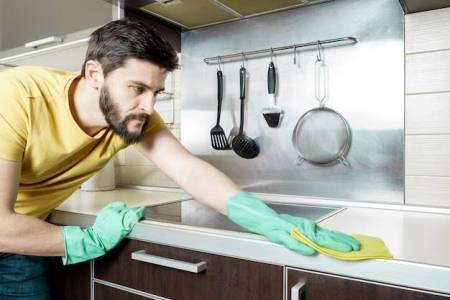 Complete kitchen cleaning
