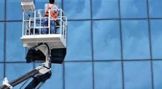Glass/Facade Deep Cleaning