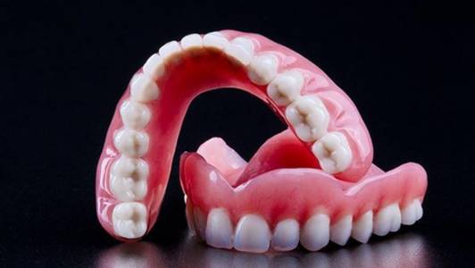 DENTURES