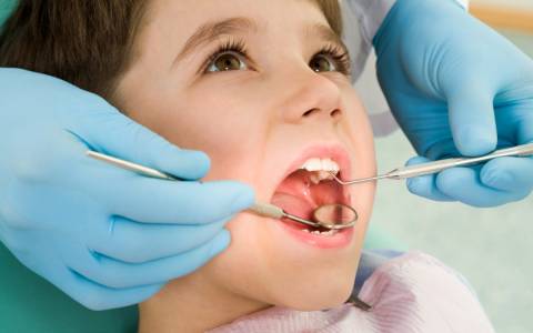 KIDS DENTAL TREATMENT