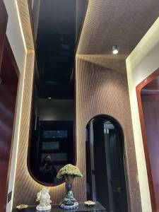 Custom Furniture & Decor